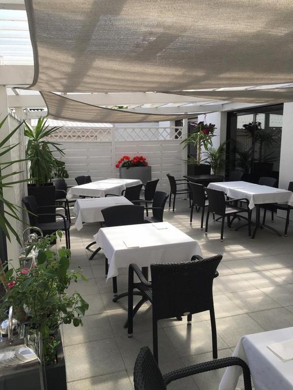 Hotel Restaurant Tivoli - Basel Airport Huningue Kültér fotó